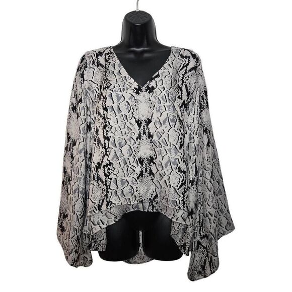 Parker Blouse Women's Size Medium Silk Snakeskin Print Bell Sleeve Layered - Picture 1 of 8